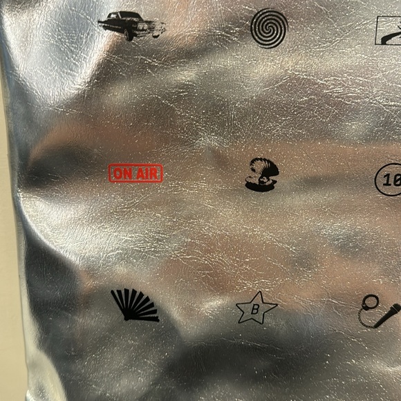 Beyoncé Renaissance World Tour Bag Silver Dallas, TX 2023 - Picture 5 of 10